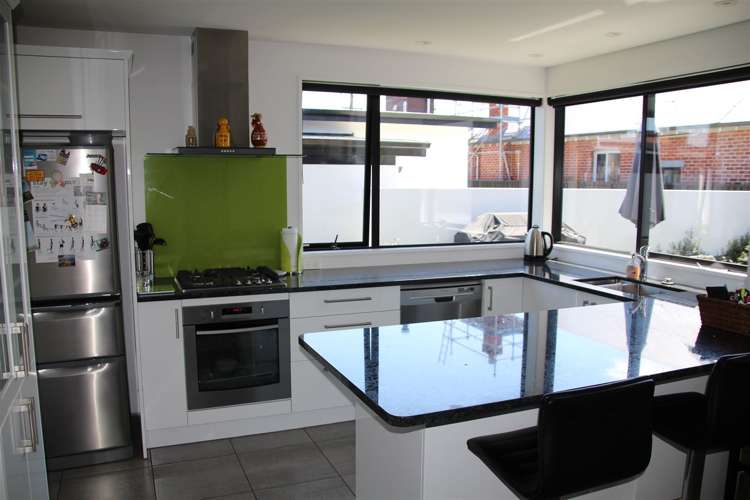 17b Broadway Avenue Highfield_2