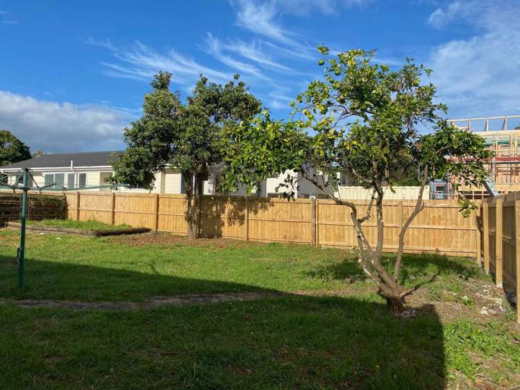 11 Neems Place Manurewa_10