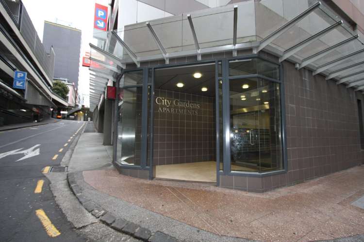 22G/76 Albert Street_0