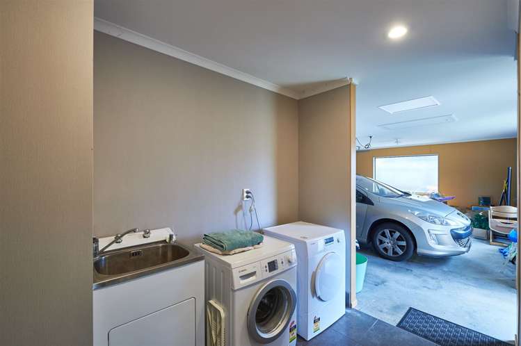 170 Pacific Drive Fitzherbert_14