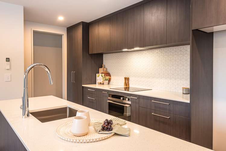 5/6 Strauss Place Somerfield_6