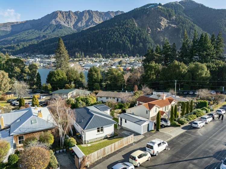 3 Brisbane Street Queenstown_1