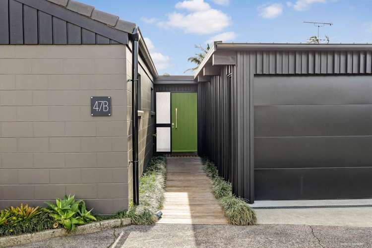 2/47 Glenmore Road Sunnyhills_13