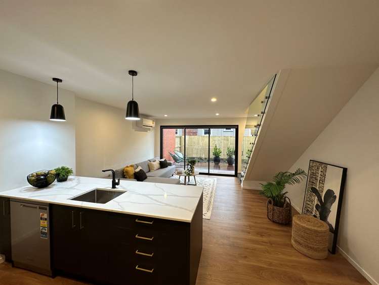 6/206 Geraldine Street Edgeware_5