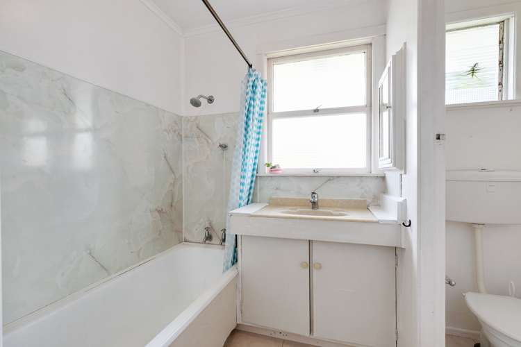 28 Tauranga Road Waihi_15