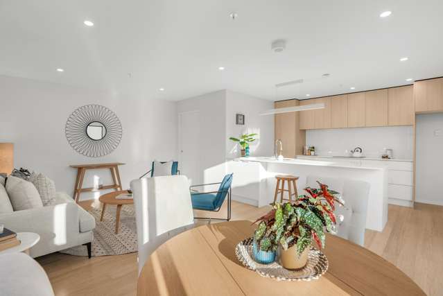 24/200 Knights Road Hutt Central_1