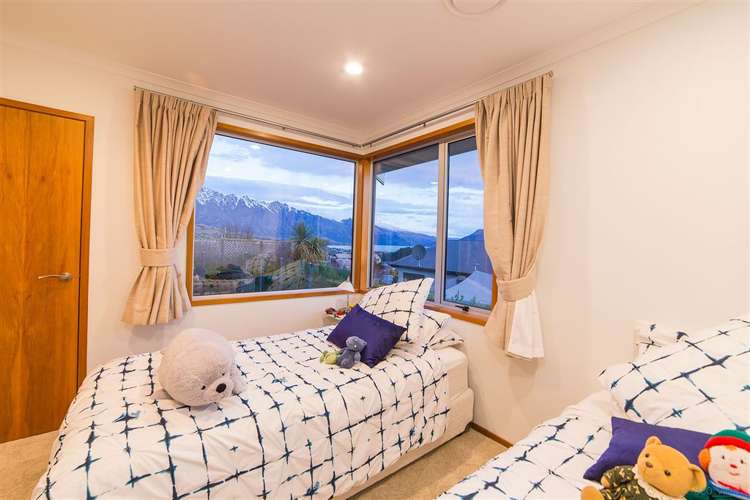 37 Suburb Street Queenstown_10