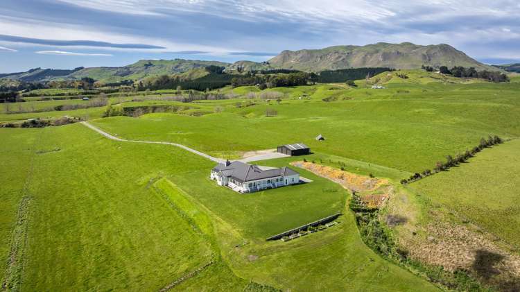 320 Rochfort Road Kahuranaki_4