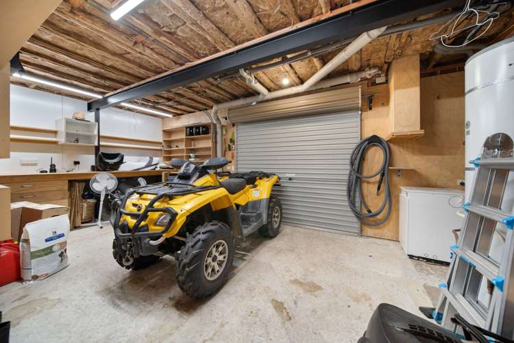 7 Totara Street Kaka Point_17