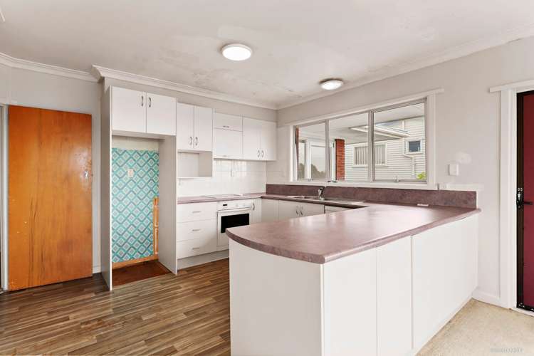 25 Martin Crescent Northcote_8