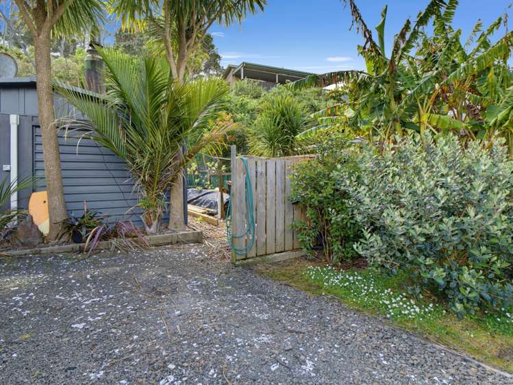 11 Moana Road Tinopai_25