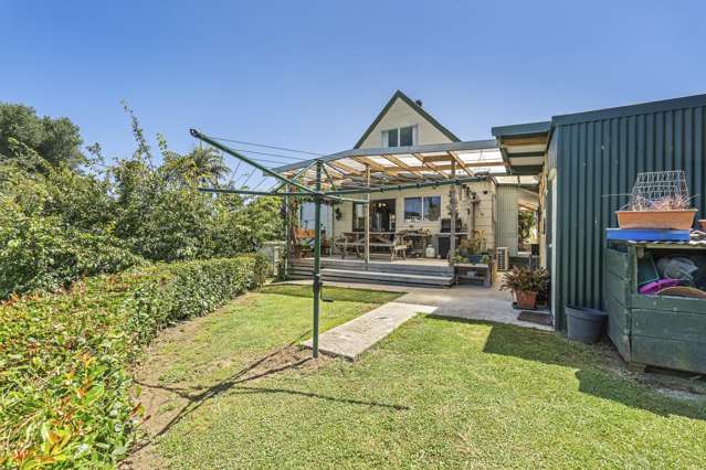Coastal lifestyle - priced to sell