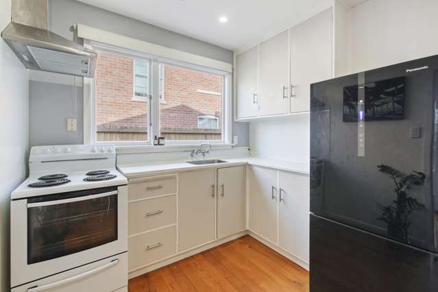 2/28 Bunyan Street Waltham_4