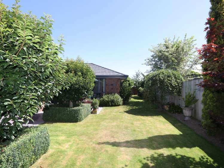 16 Somerset Grove Allenton_25