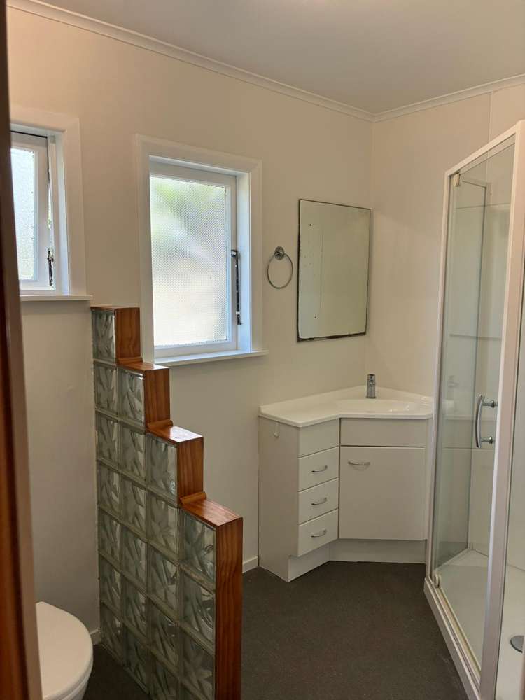58A Sutton Crescent Papakura_13