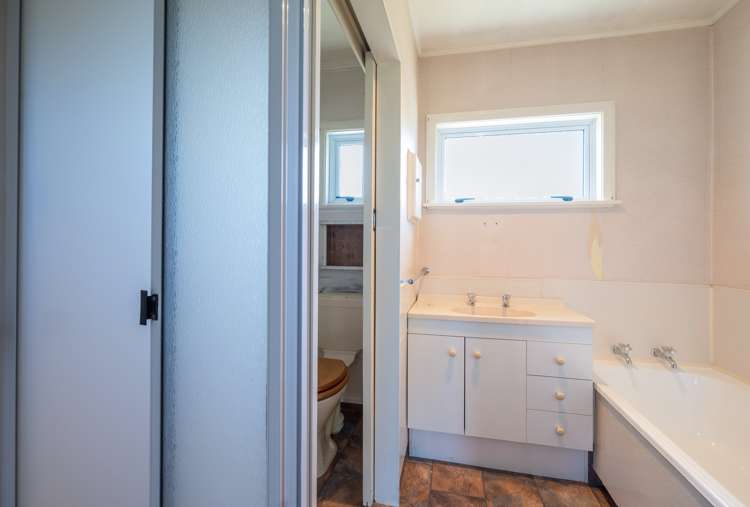 7 Churchill Avenue Richmond_9