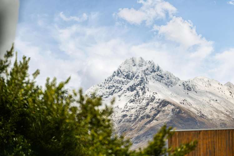 129a Wynyard Crescent Fernhill/Sunshine Bay_19