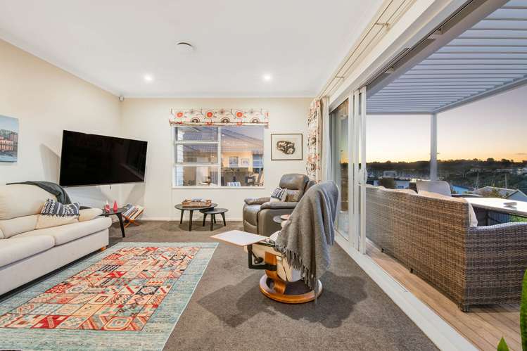 8 Discovery Drive Gulf Harbour_10