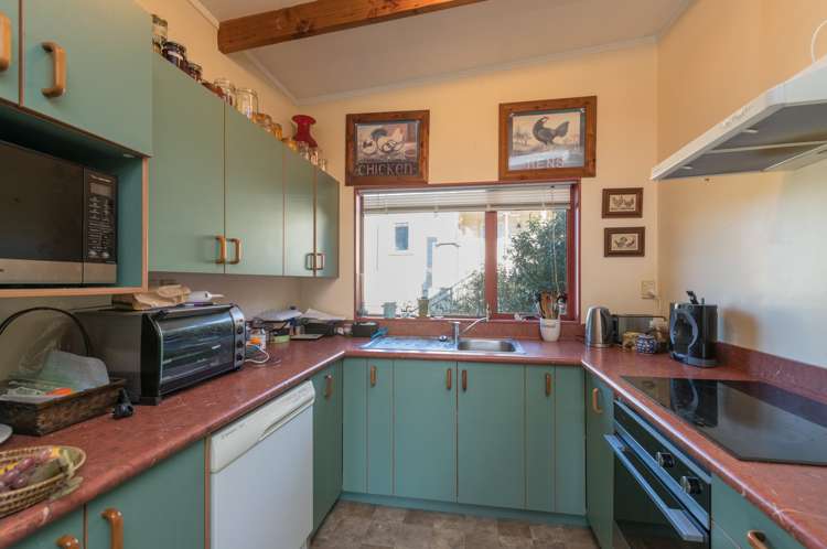 5 Banff Way Toi Toi_5