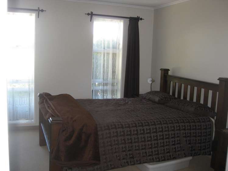 14 Smith Street Dannevirke_12