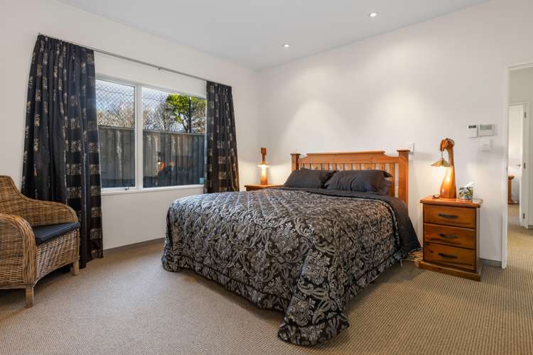 142 North Parade Richmond_16