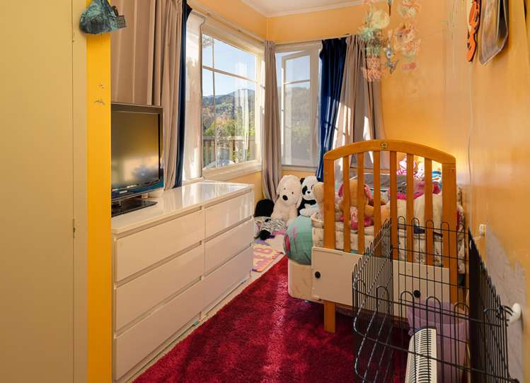 222 Saint Vincent Street Toi Toi_9