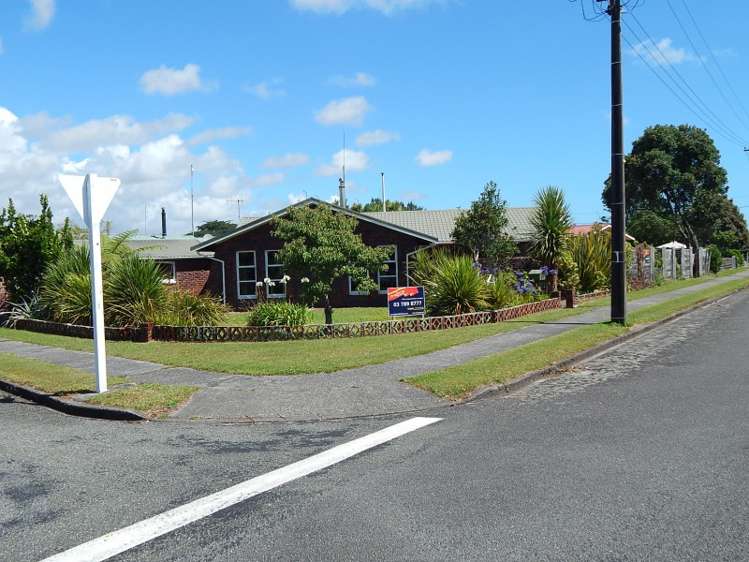 23 Cook Street Carters Beach_25