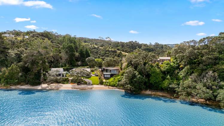 417 Leigh Road Leigh_7