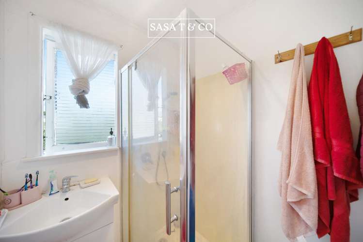 42 Williams Crescent Otara_11