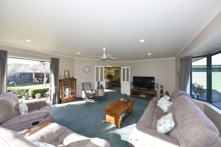 7 Netherby Lane Shirley_13