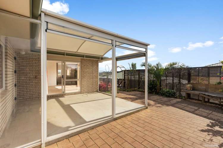 41/8 Village Place Tuakau_4