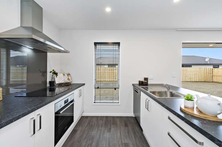 70 Jean Archie Drive Rolleston_9