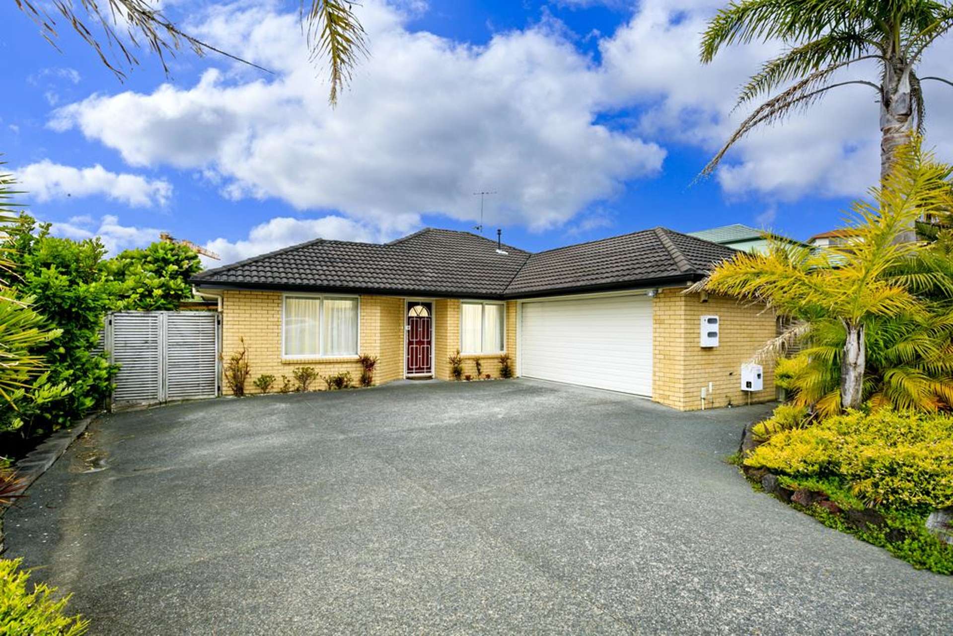 22 Black Teal Close Unsworth Heights_0