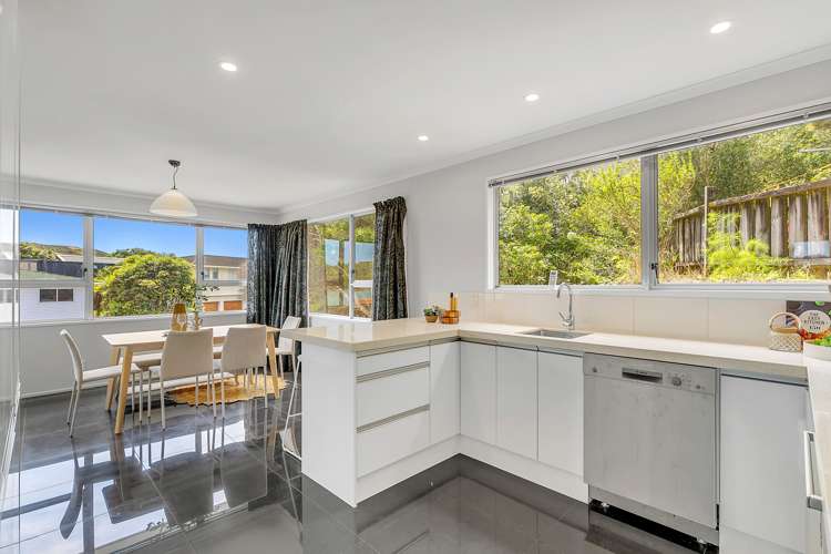 3 Brora Crescent Papakowhai_11