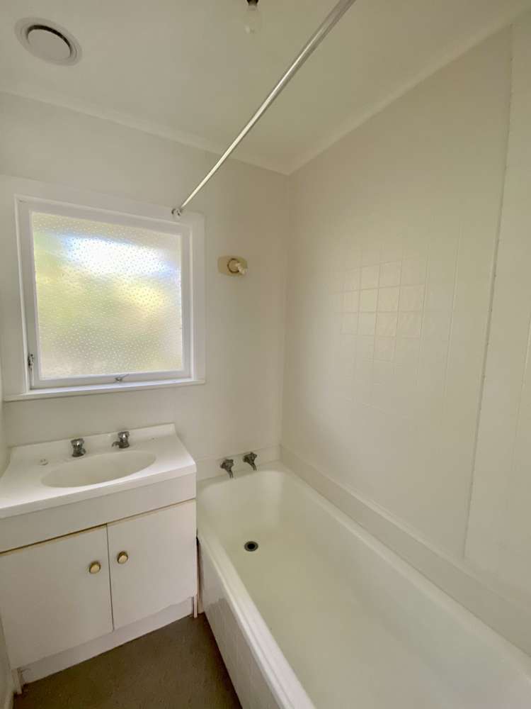 2/6 Stone Street Hauraki_10