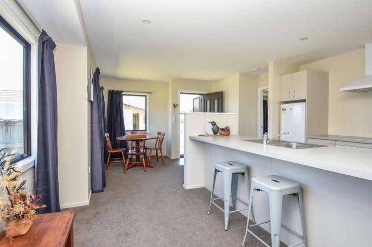 7 Ashmore Park Road_3