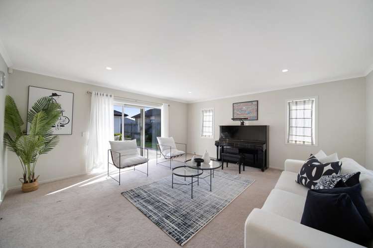 8 Canini Grove Karaka_15