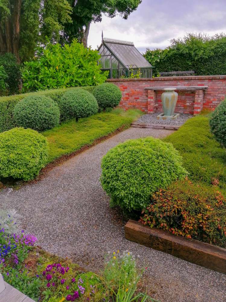 23 Lee Road Burbush_22