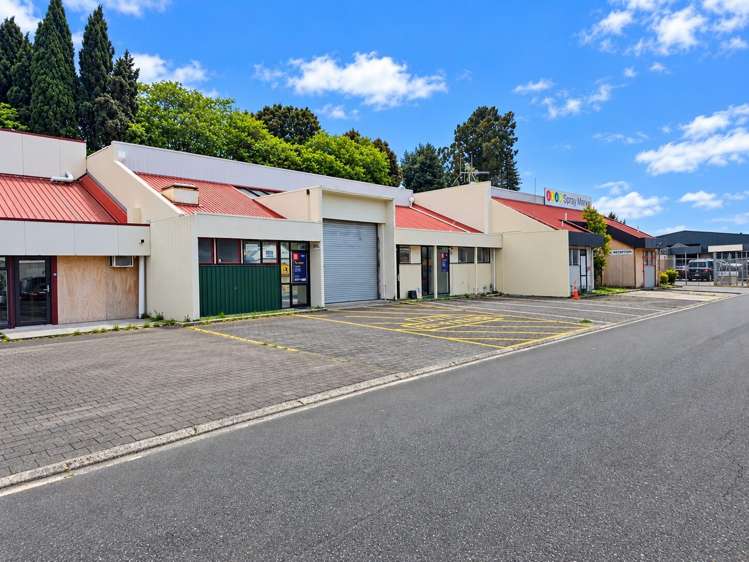 Unit 6 and 6A, 14 Wilrose Place Tauranga Central_1