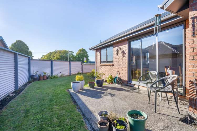 12 Essex Street Winton_13