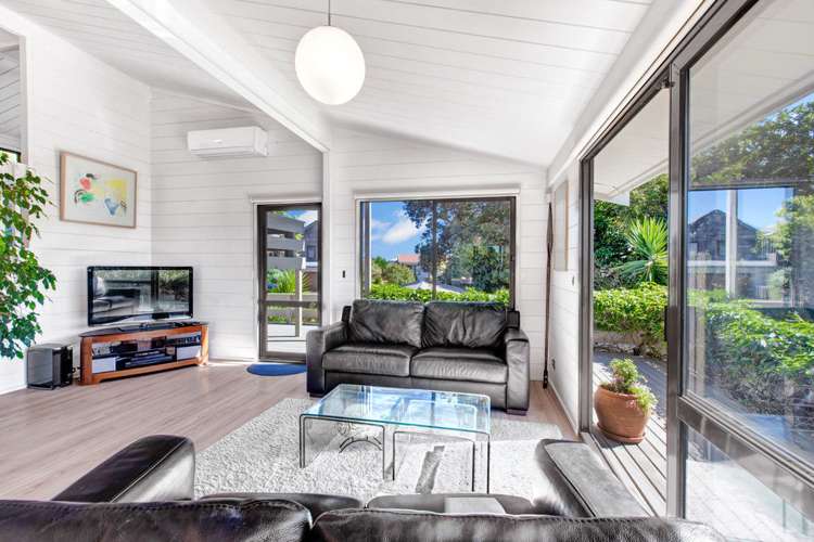 2 Kennedy Point Road Surfdale_4