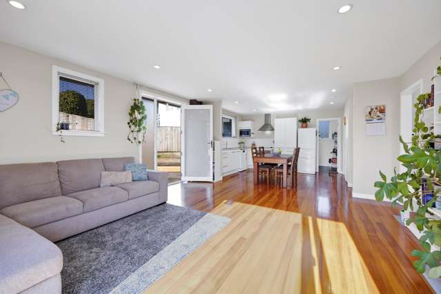 Sunny, warm and private - what more could you want