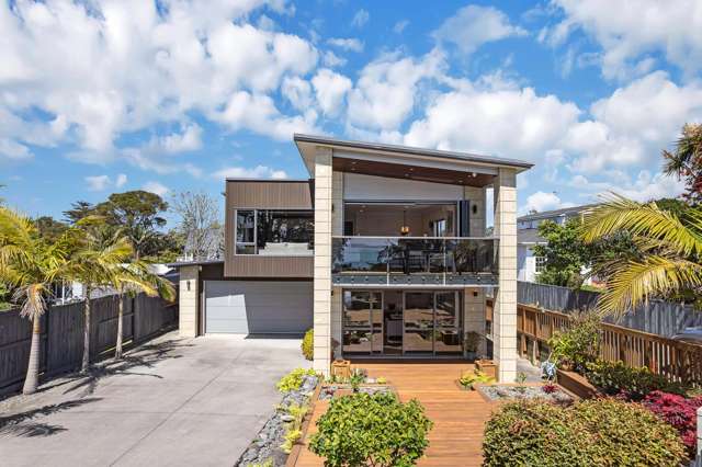Unrivalled Coastal Luxury on Marine Parade