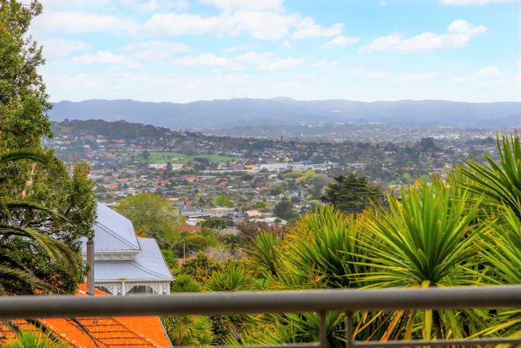 18a Hillside Crescent Mount Eden_7