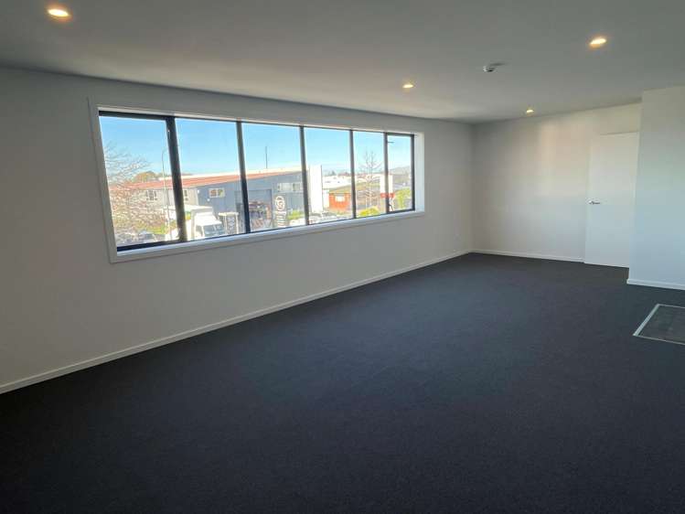 2/17 Michelle Road Wigram_7
