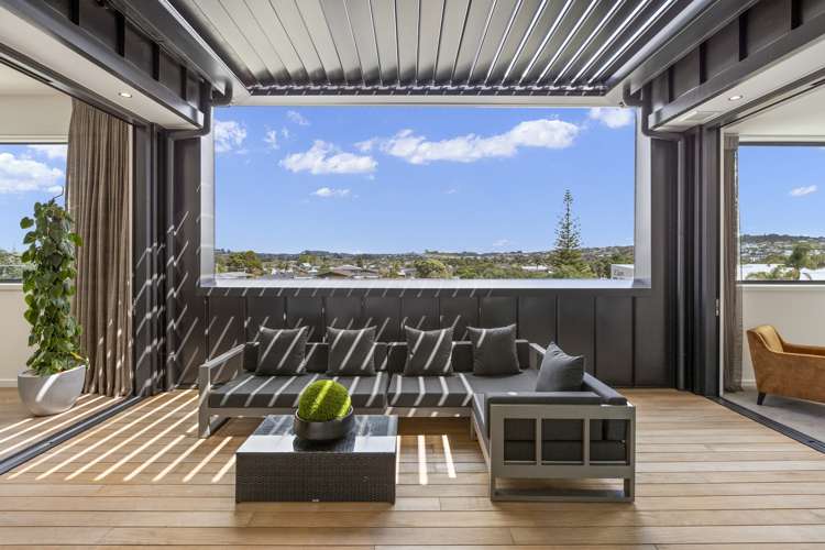 7/14 Tamariki Avenue Orewa_2