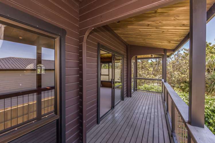 34 John Dee Crescent Red Beach_14