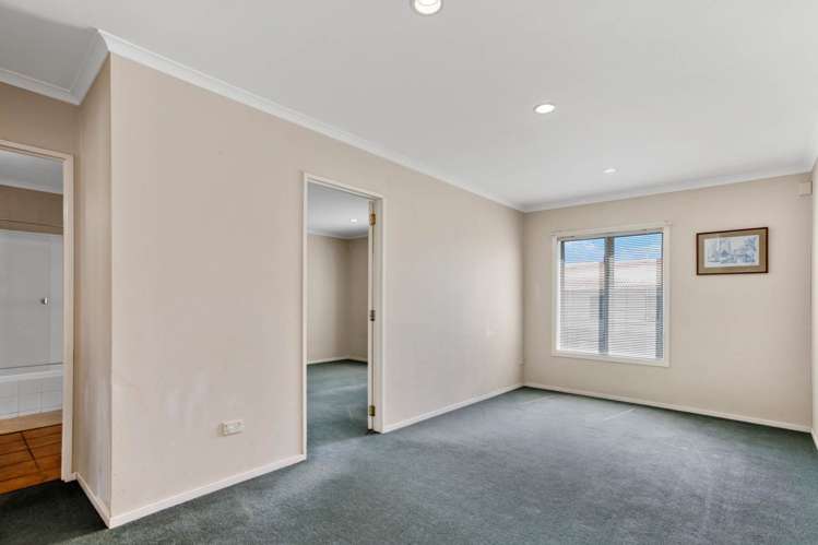 43/1 Ambrico Place New Lynn_11