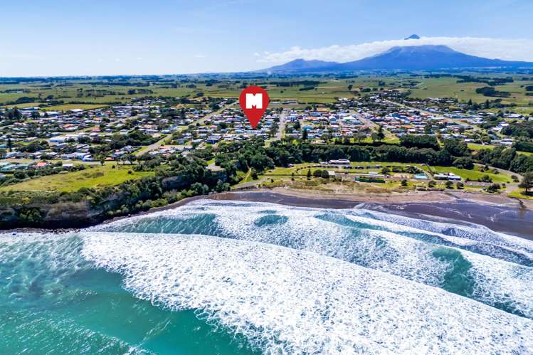 32 Fox Street Opunake_11