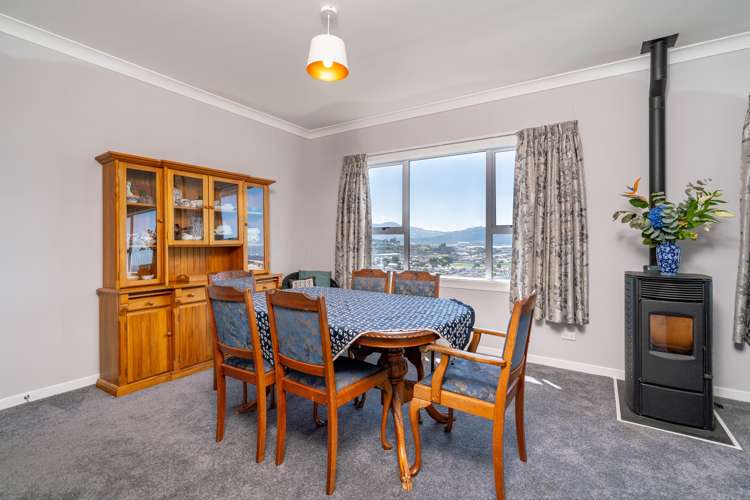 63 Easther Crescent Kew_6